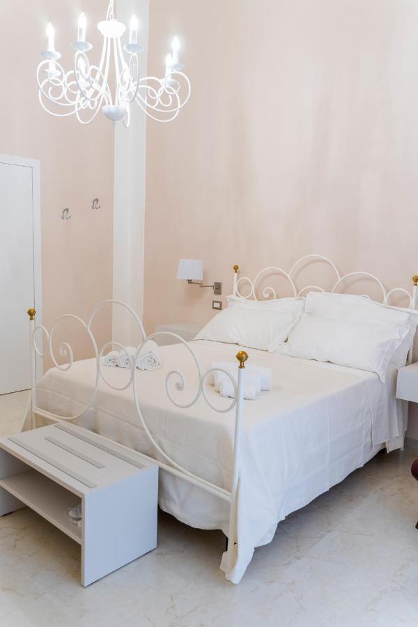 Hotel A Casa Dei Miei San Pietro Vernotico Exteriér fotografie
