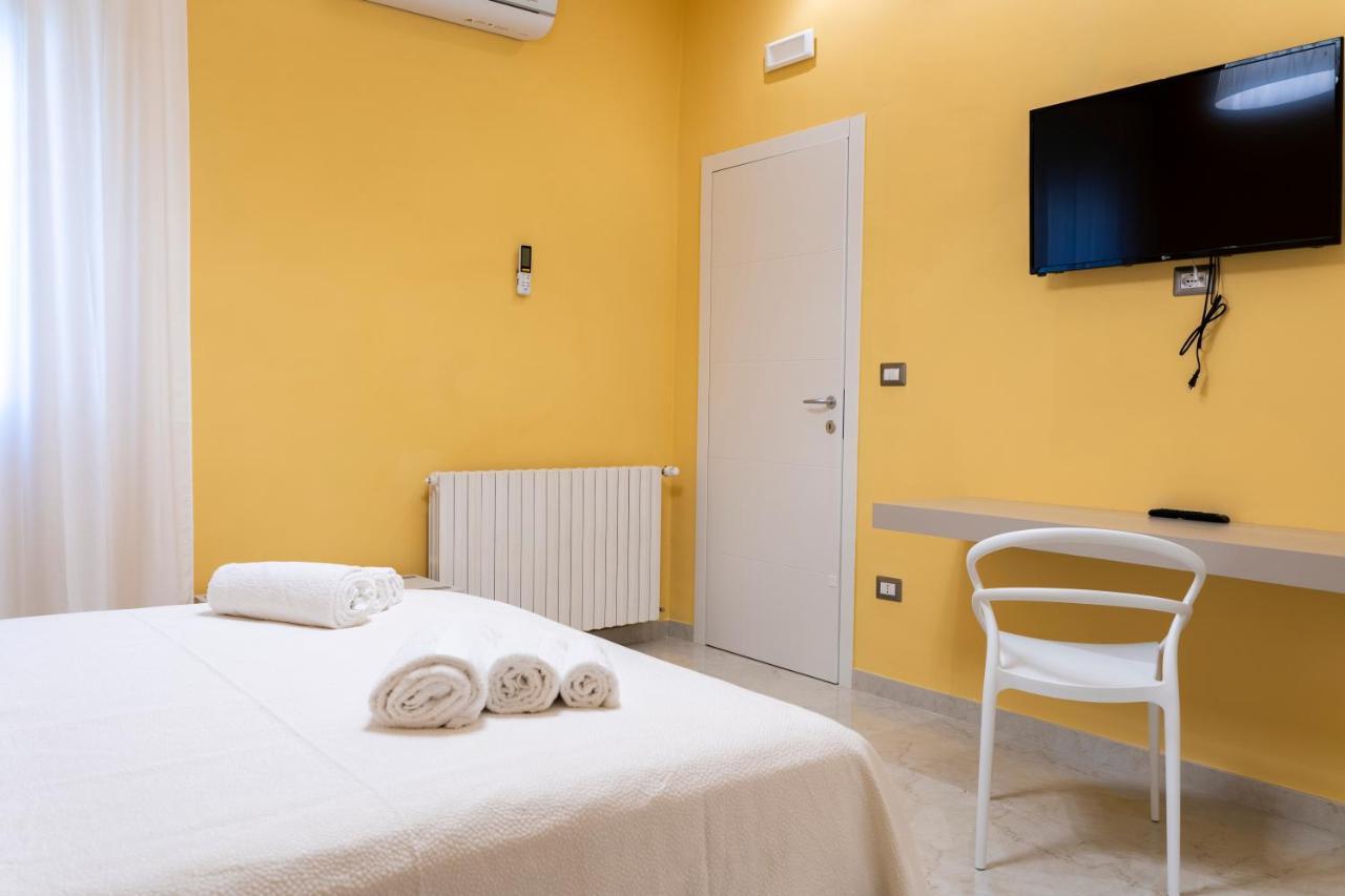 Hotel A Casa Dei Miei San Pietro Vernotico Exteriér fotografie