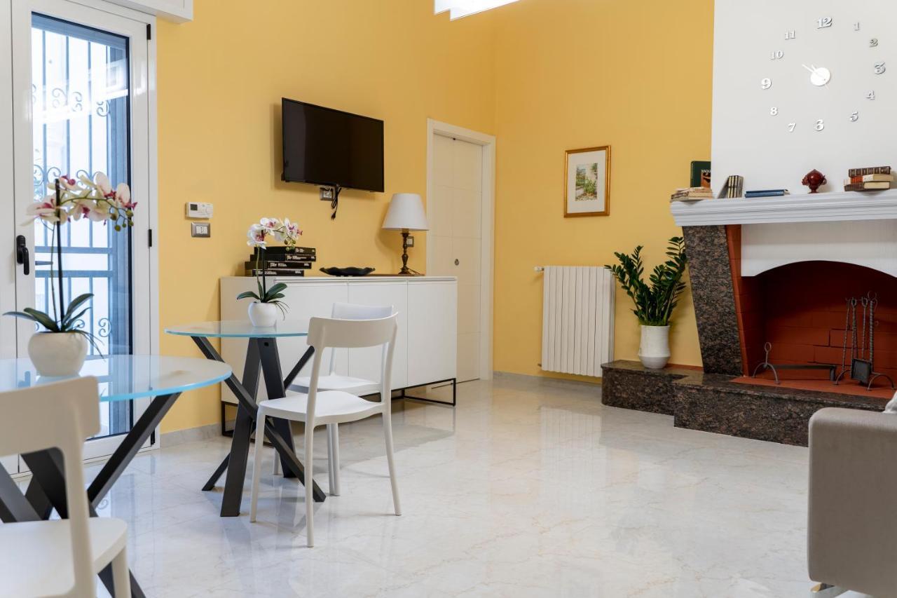 Hotel A Casa Dei Miei San Pietro Vernotico Exteriér fotografie